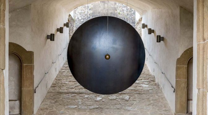 Gong by Eliseo Mattiacci