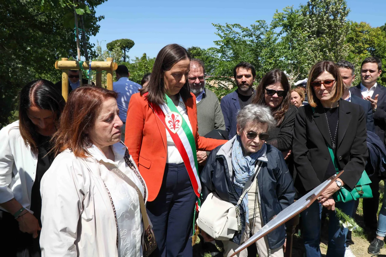 Floransa, Cenova köprüsü felaketinin kurbanları için anıt parkın açılışını yaptı