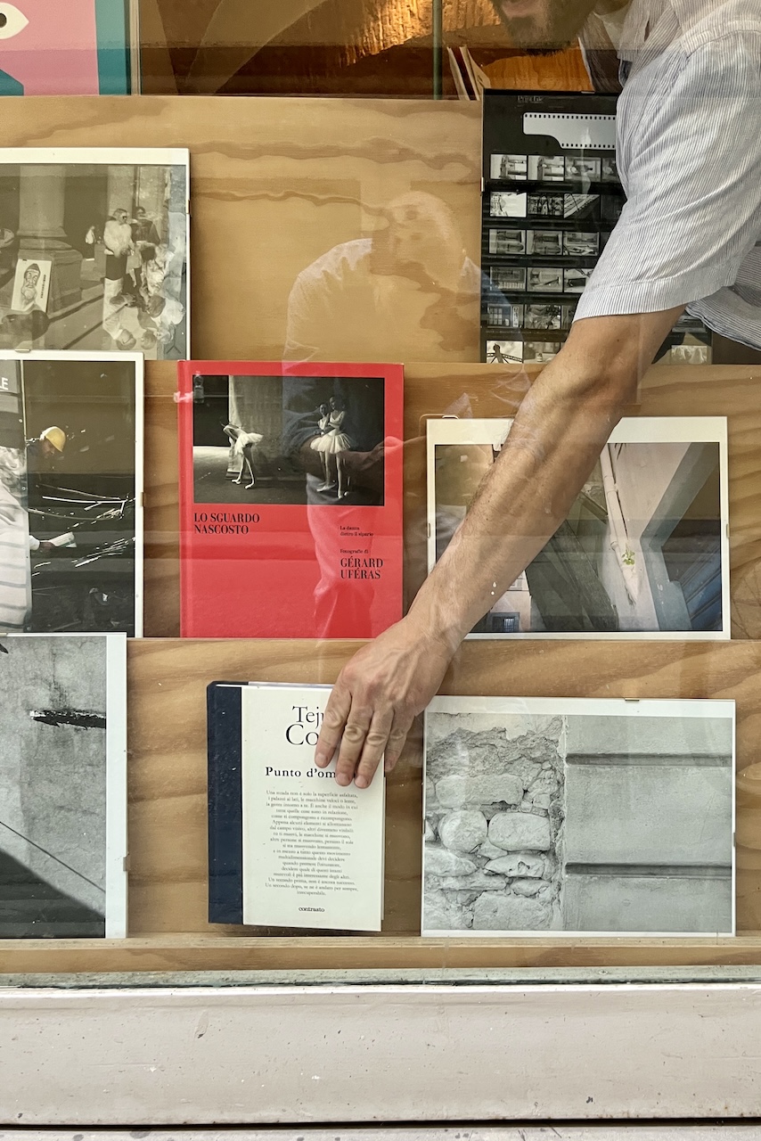 Analog Florence Brac'taki Pellicola Urbana sergisinde sergileniyor