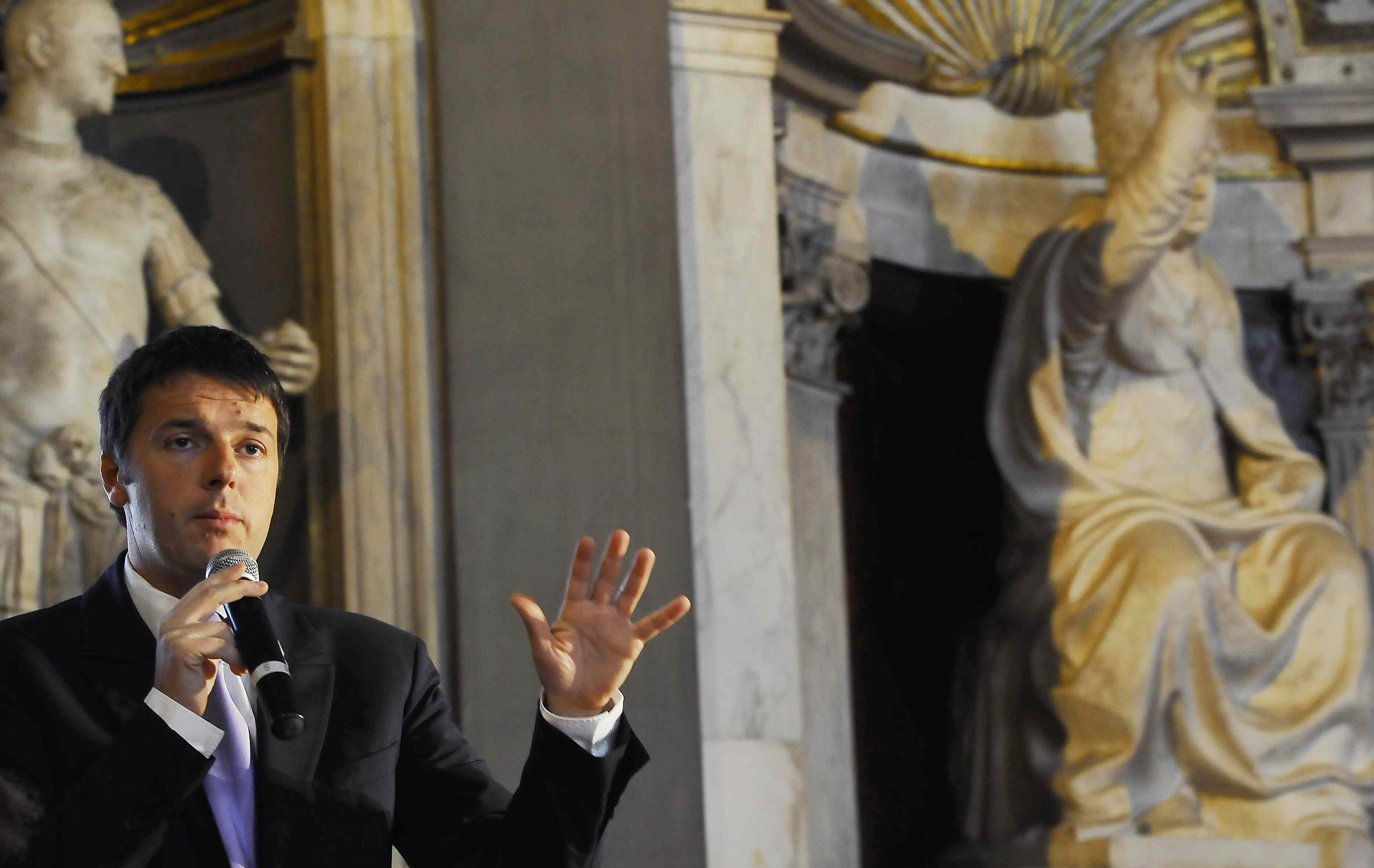 Democratic Party (PD) leader Matteo Renzi may get a mandate to form a government Saturday night or Sunday morning in his bid to become Italy's youngest premier