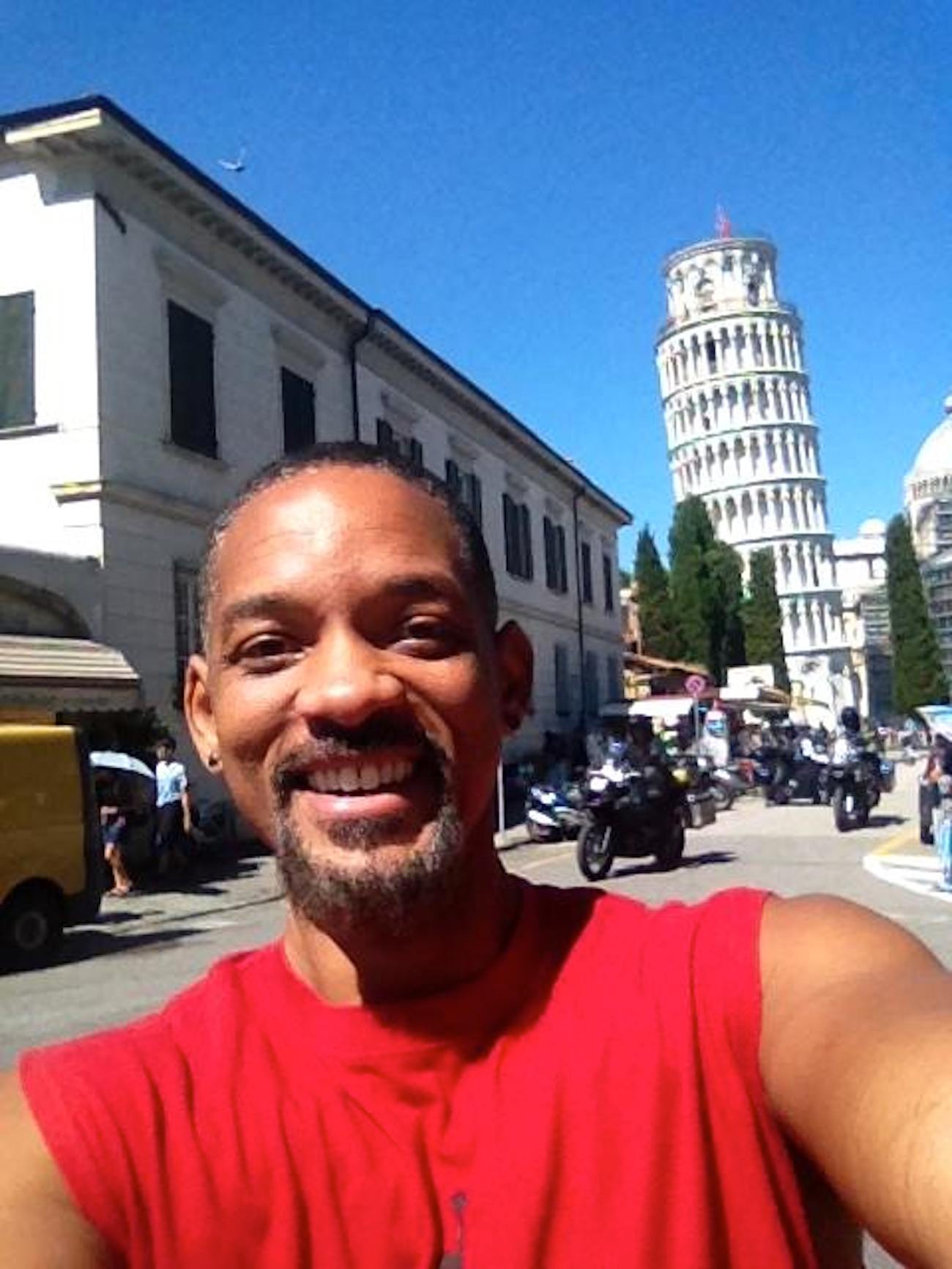 Will Smith's selfie in Pisa
