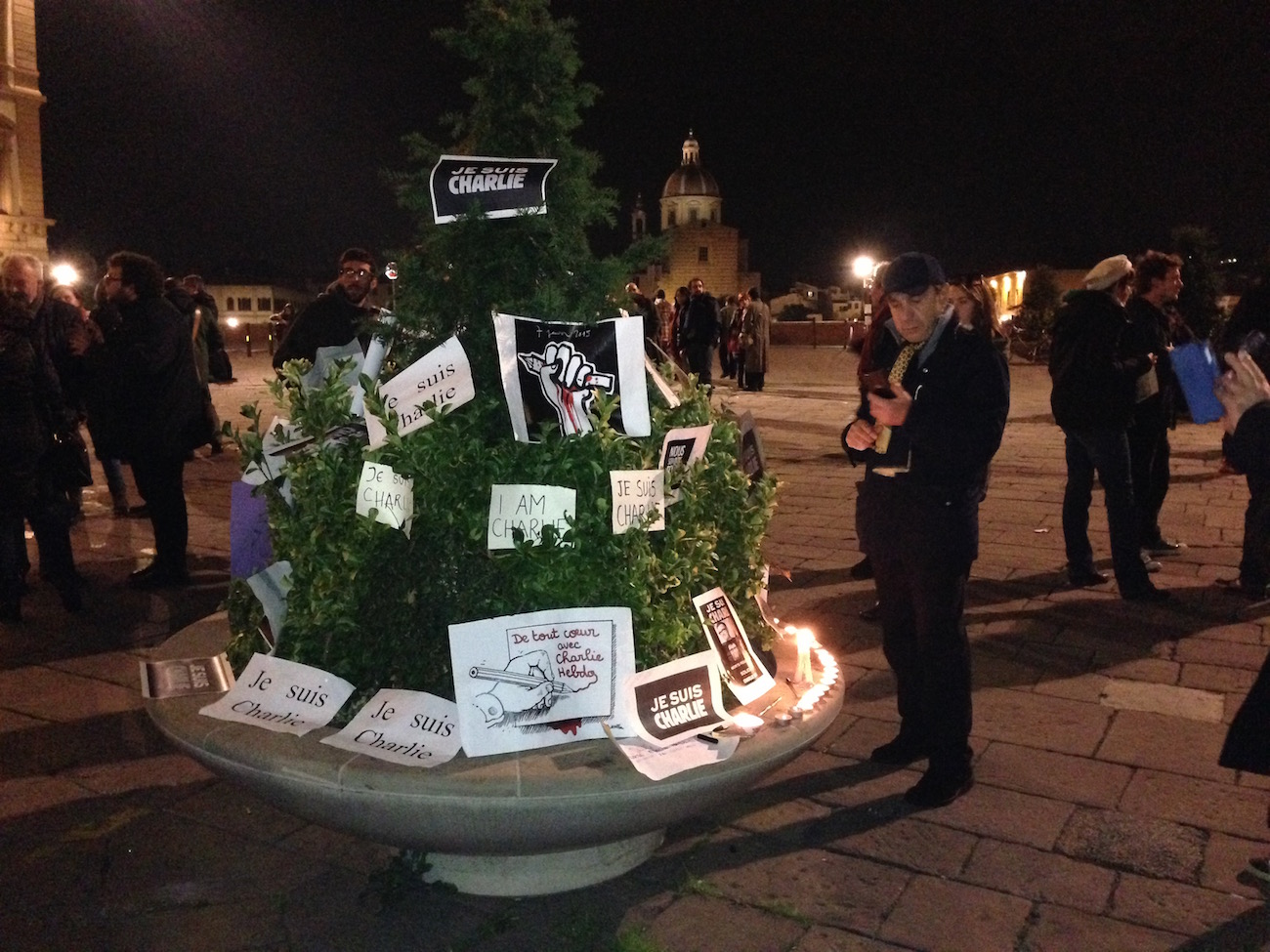 Je Suis Charlie: Florence unites in protest against Charlie Hebdo massacre
