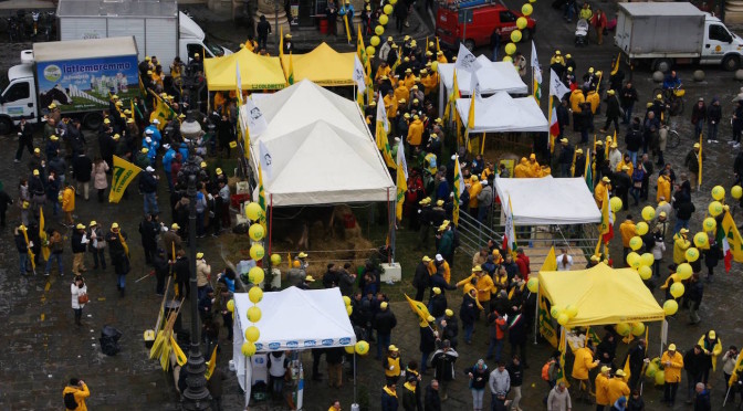 Coldiretti in piazza della Repubblica, Florence. The Farm group says milk quotas destroying 180,000 jobs in Italy