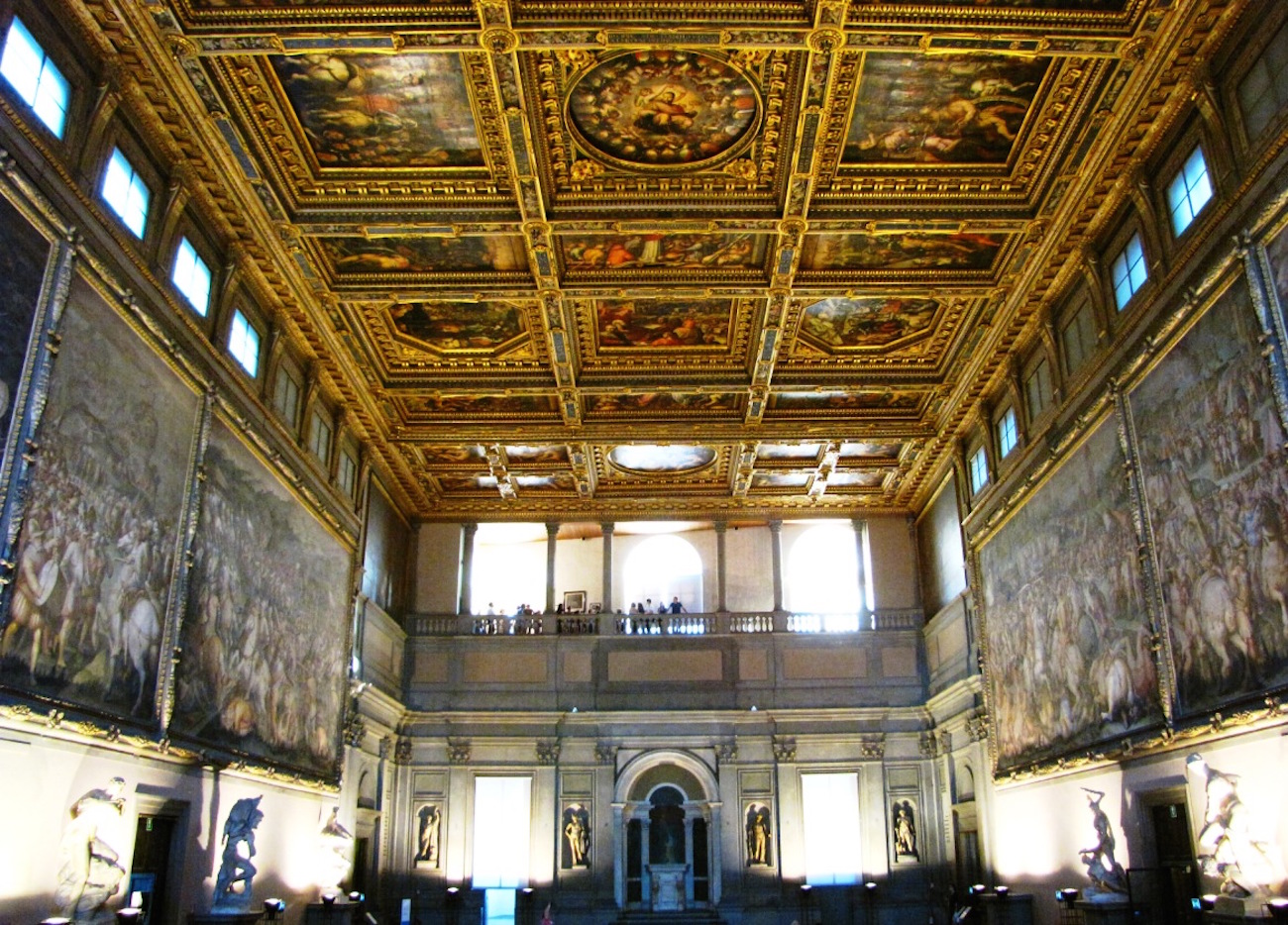 The Luxury Congress will be held in the Salone dei 500, Florence, Italy