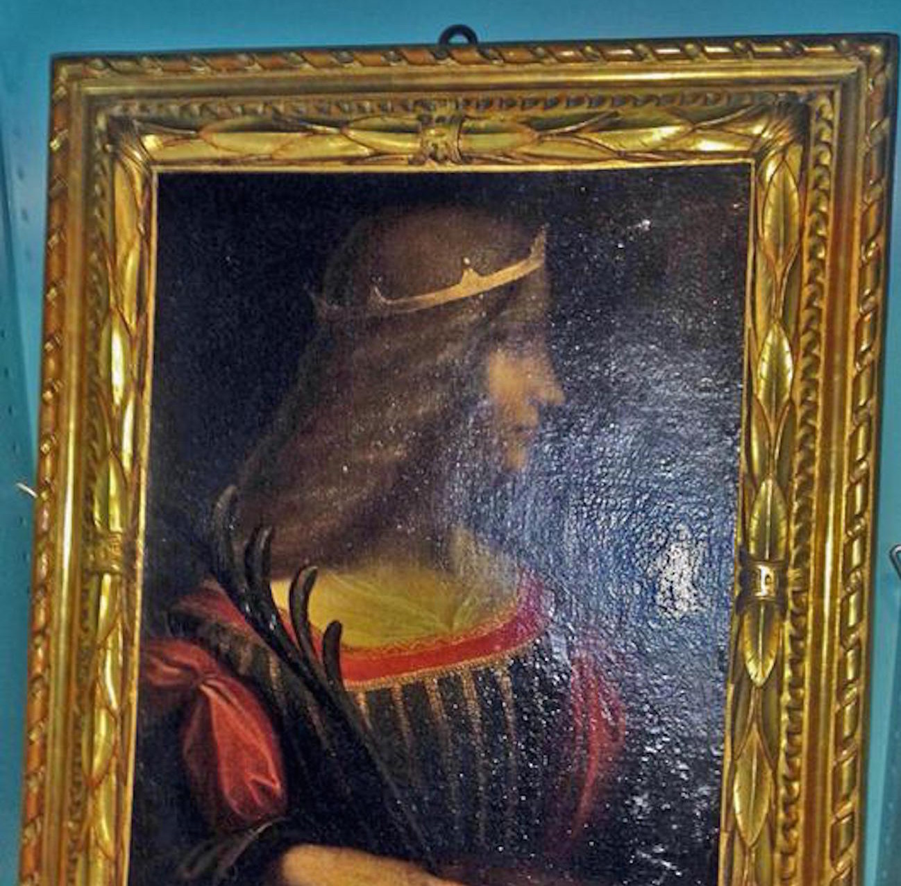 Isabella D'este by Leonardo Da Vinci painting seized in Lugan