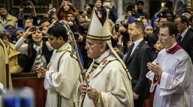 Pope Francis announces extraordinary Holy Year