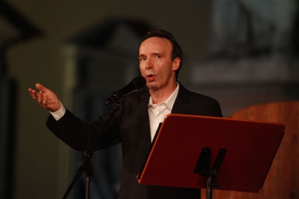 Roberto Benigni spearhead events honouring Dante Alighieri
