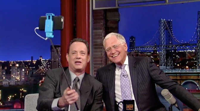 Tom Hanks & David Letterman Use The Selfie Stick