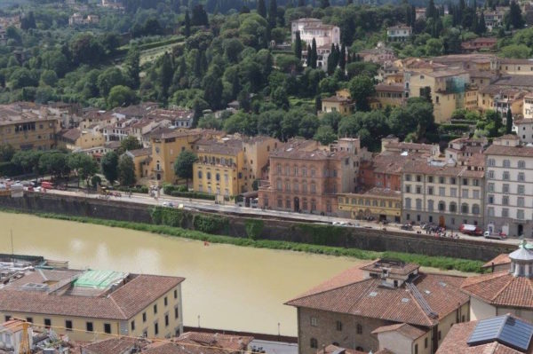 Florence hole created 5-mn-euro damages