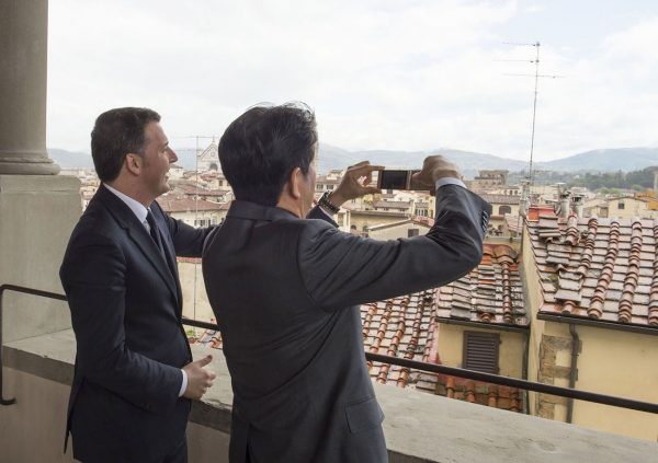 Matteo Renzi and Shinzo Abe in Florence (Source: Governo italiano)