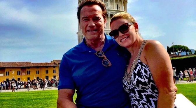 Schwarzenegger a tourist in Pisa