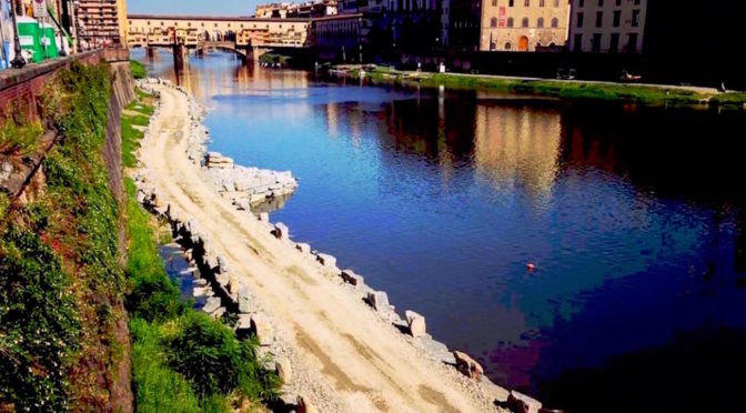 The mayor of Florence, Dario Nardella, aims to finalize the Arno walkway created few days ago to help to restore Lungarno Torrigiani, where a 200-meter-long hole opened up May 25, 2016.