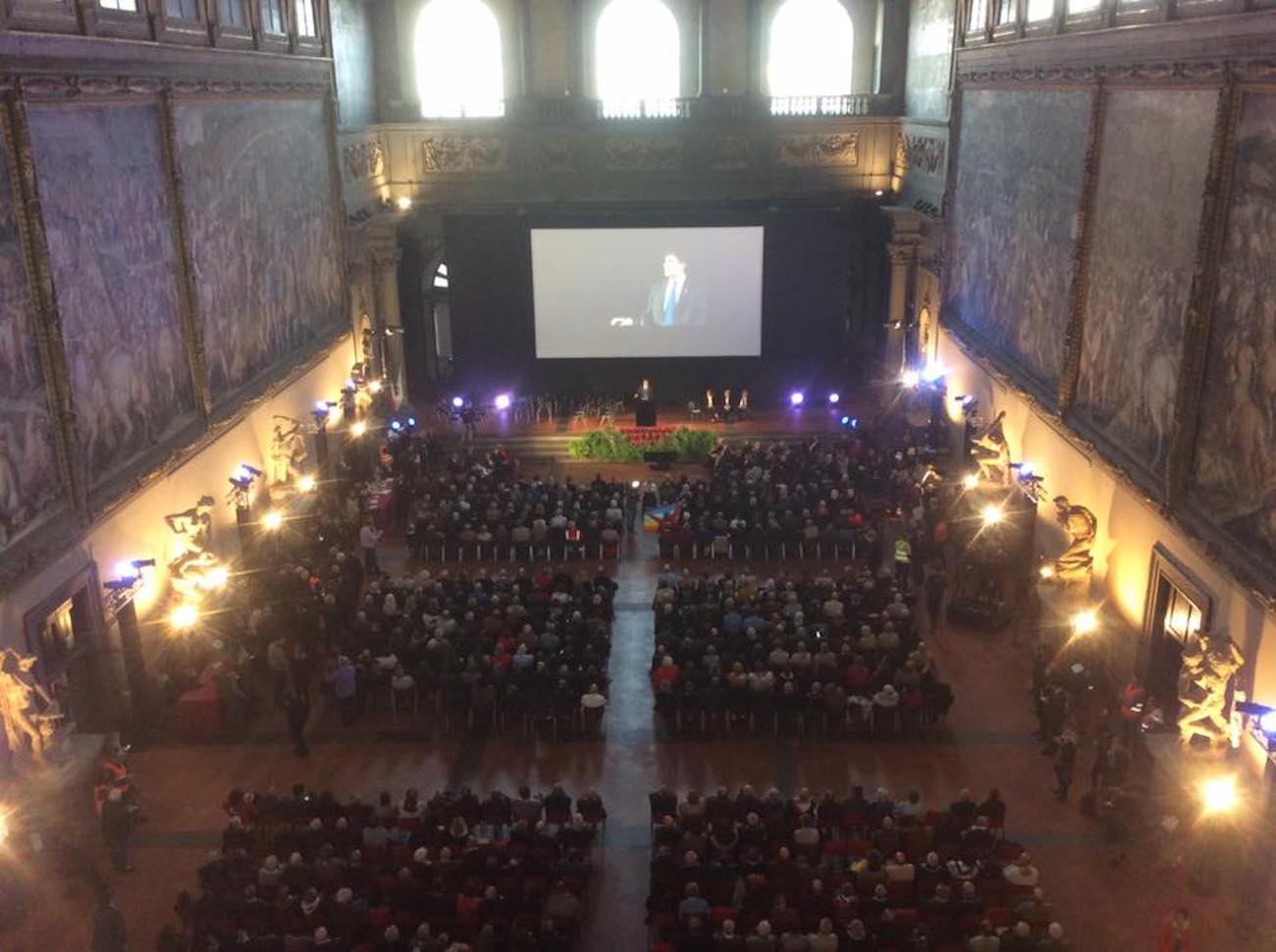 Florence marks 50th anniversary of devastating flood