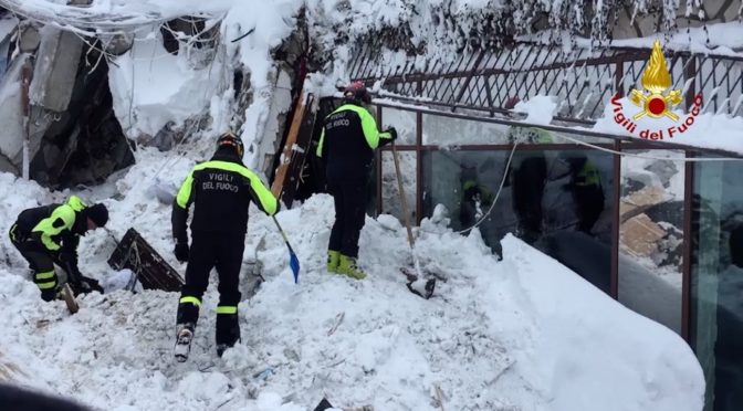 Firefighters at work in the hotel Rigopiano Gran Sasso
