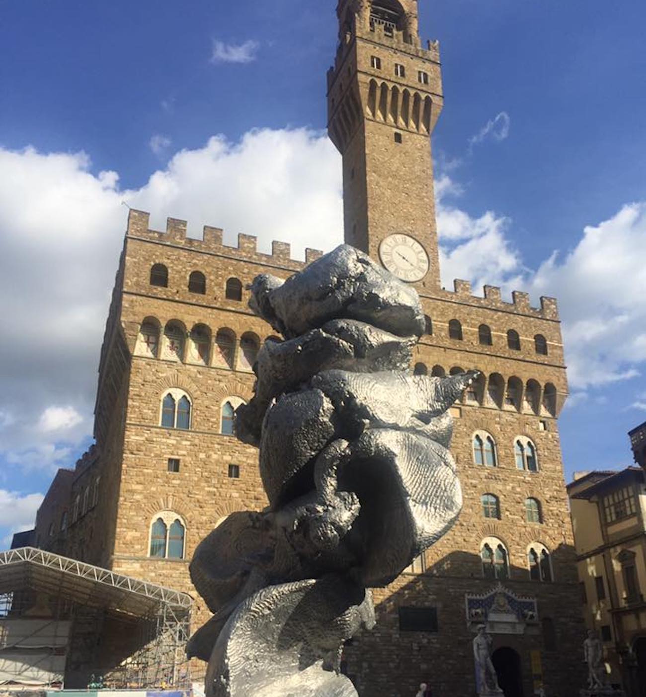 Urs Fischer Big Clay in piazza Signoria, Florence