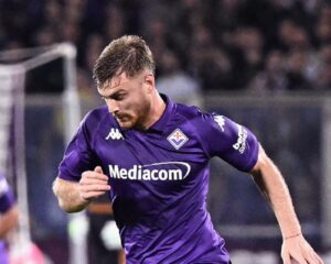 In a thrilling Serie A clash, Fiorentina delivered a resounding 5-1 victory over Roma.