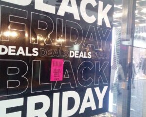 Nationwide Strike Disrupts Public Services in Italy on Black Friday 2024