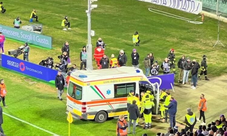 Fiorentina Midfielder Edoardo Bove Hospitalized After On-Field Collapse