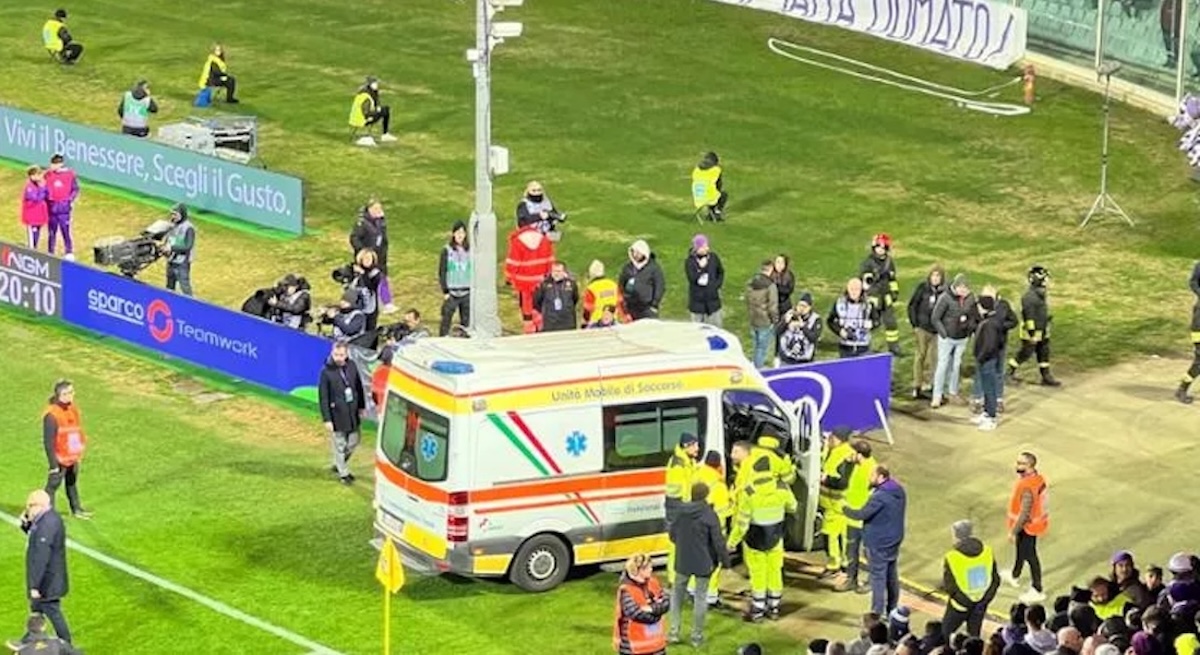 Fiorentina-Inter Maçında Edoardo Bove Yere Düştü: Florence Destekte Birleşiyor