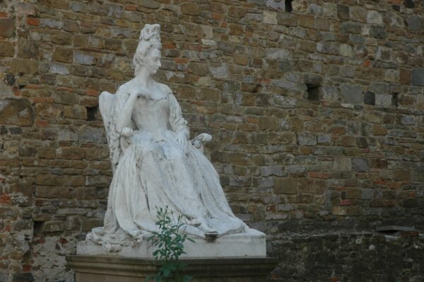 The statue of Anna Maria Luisa de' Medici in front of San Lorenzo church