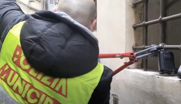 Florence Removes 187 Keyboxes in UNESCO Area