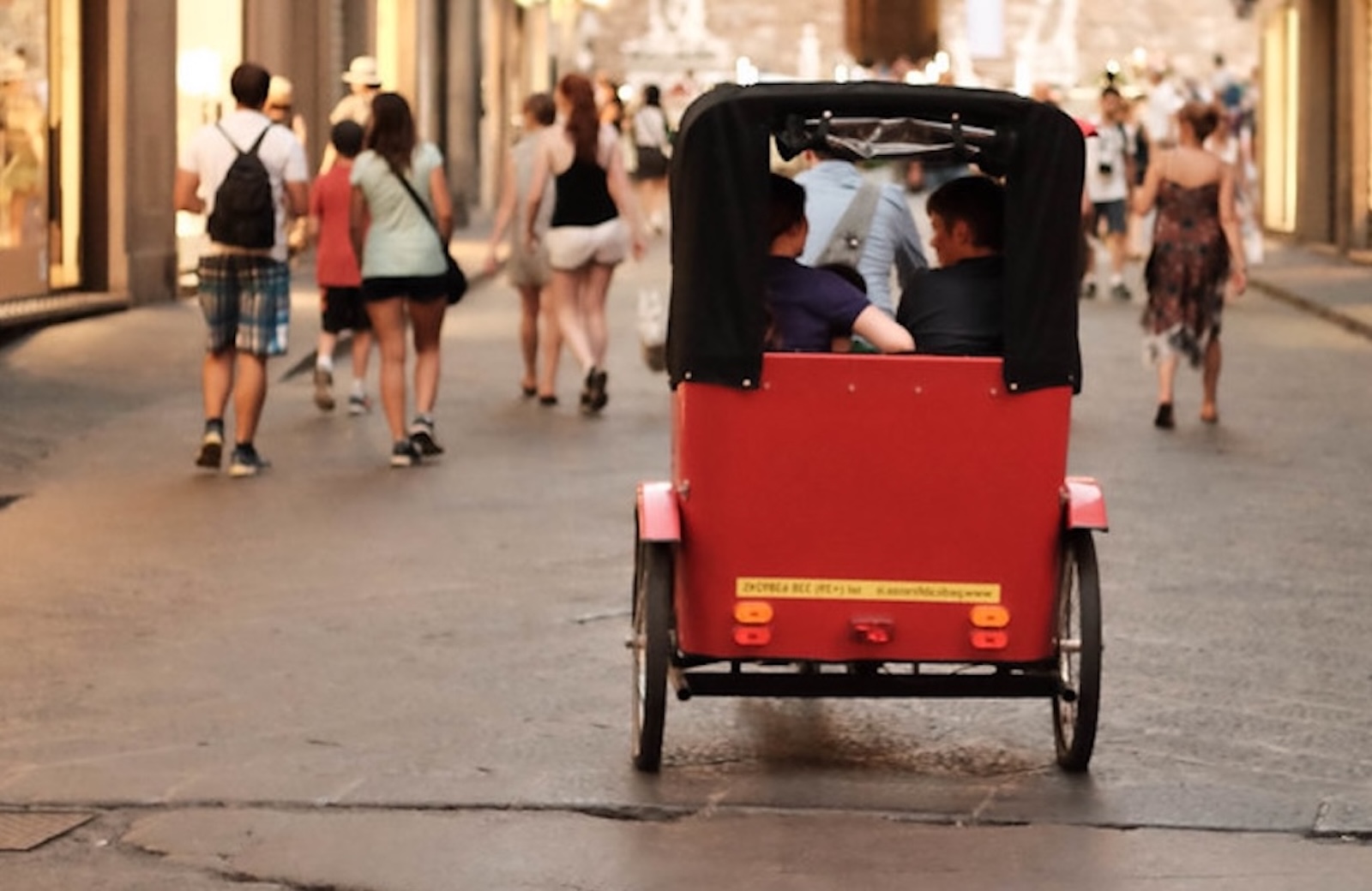 Floransa UNESCO ALANINDAN RICKSHAWS ve CADDIES'i yasaklayacak