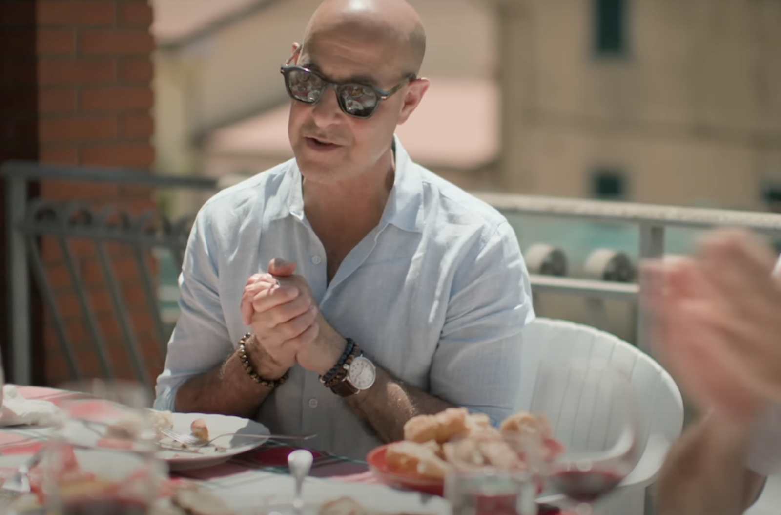 Şimdi İzle: Stanley Tucci, İtalya'daki Tucci'nin tam bölümünde Toskana'yı araştırıyor