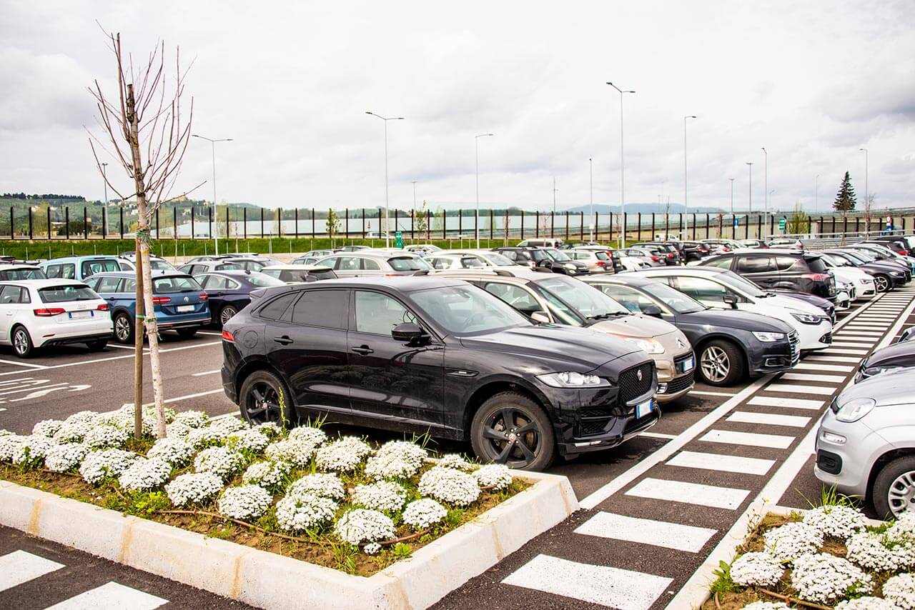 Floransa Highway Park-and Ride Hub'a gelen gözetim sistemi için