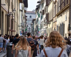 Florence hotel association proposes day-tripper fee, similar to Venice