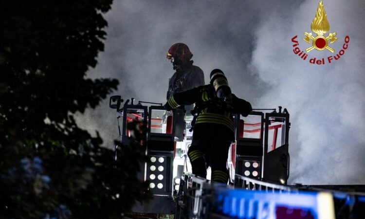 Fire Destroys Viper Theatre in Florence, Blaze Now Extinguished