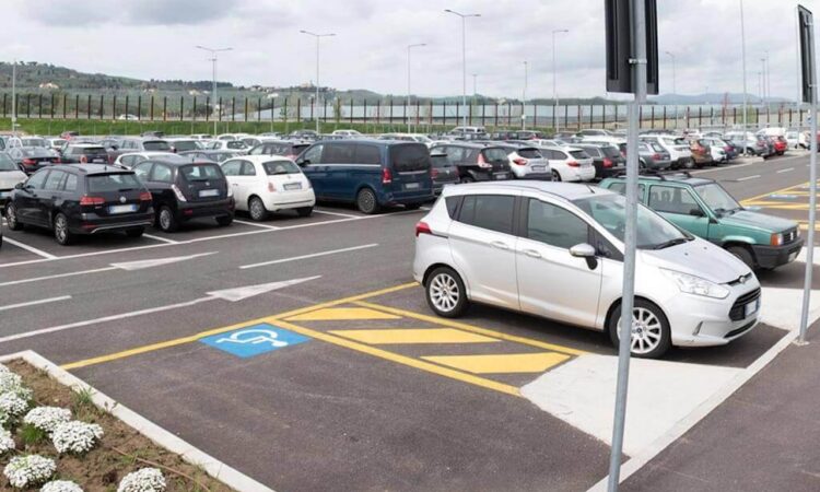 Villa Costanza parking in Florence