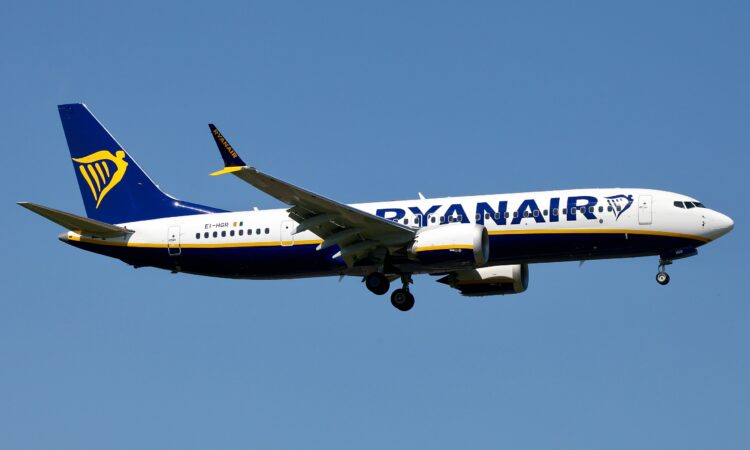 Ryanair adds winter flights from Pisa to Amman and Warsaw