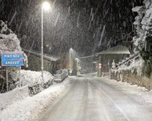 First snowfall of the season reaches Tuscany’s Apennines