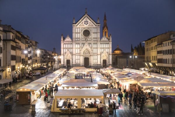 Christmas Market Returns to Florence’s Piazza Santa Croce