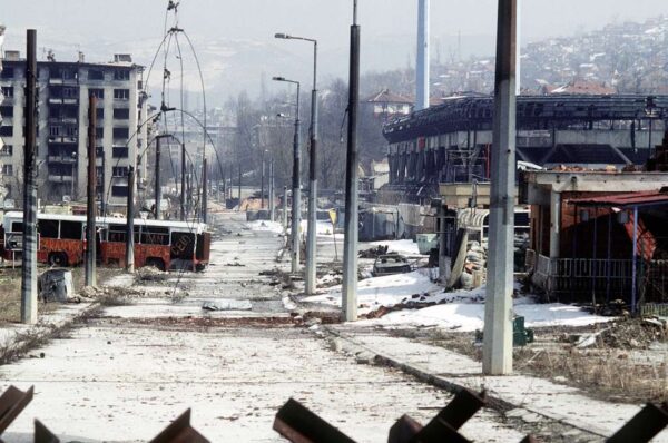 Overall view of downtown Grbavica, a neighbourhood in Sarajevo (1996)