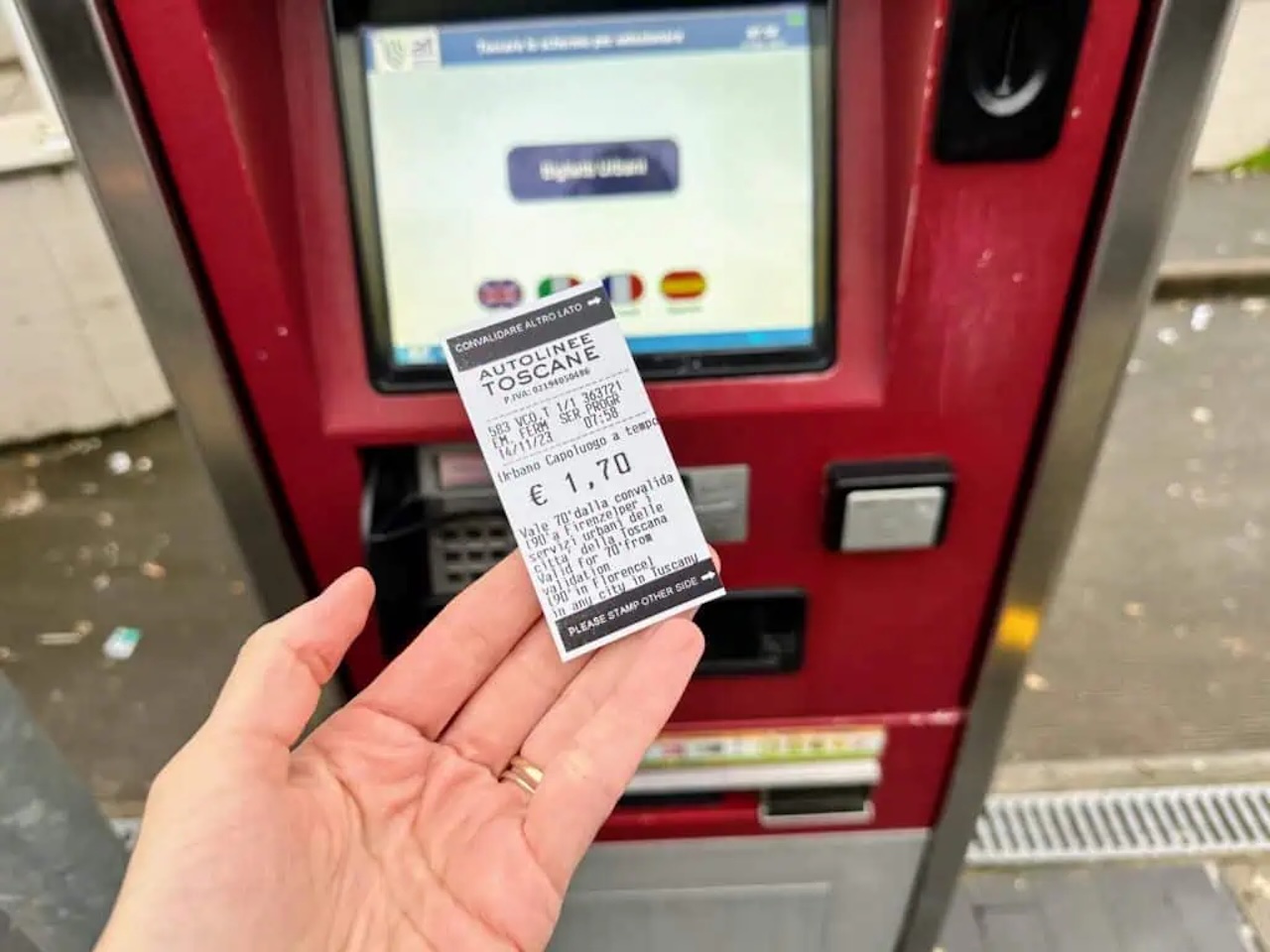 Floransa'daki bilet makinelerinde tarama cihazları bulundu