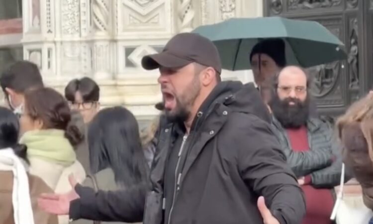 Tenor fined for singing near Florence's Duomo, video spreads online