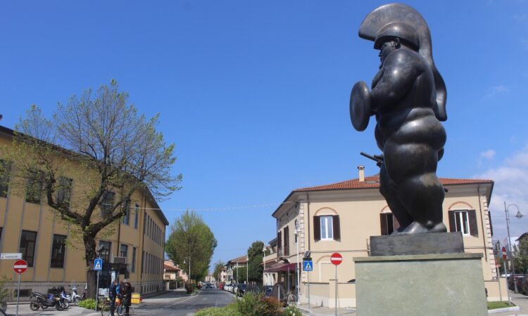 New York Times spotlights Pietrasanta’s role in global sculpture scene