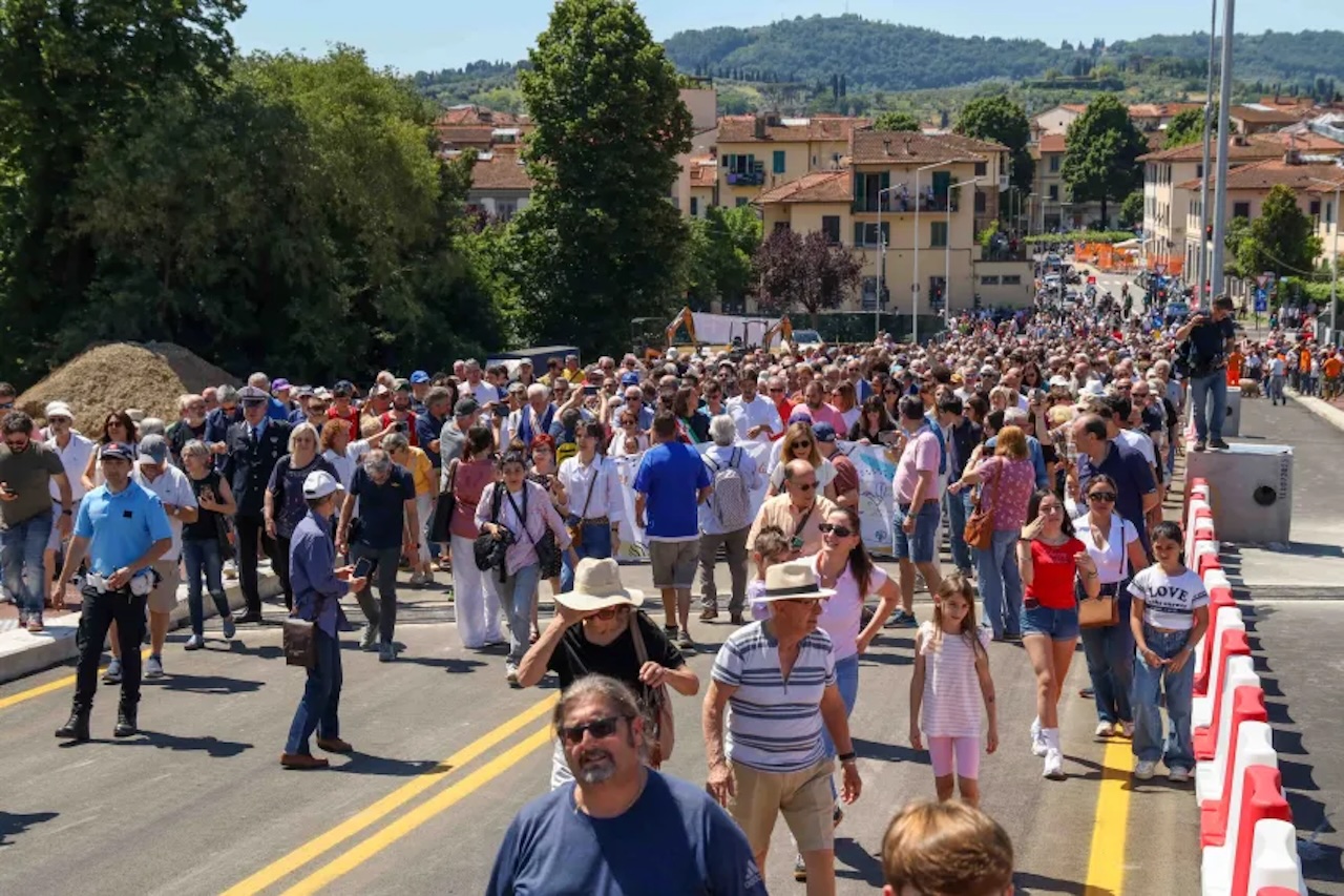 A New Crossing for Florence: Arno Bridge Opens After Half a Century