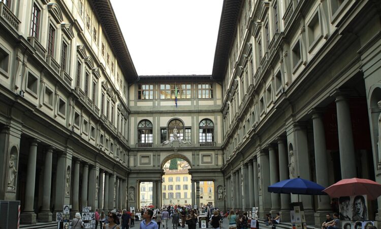 Uffizi Limits Visitor Access as Air Conditioning Struggles During Florence Heatwave