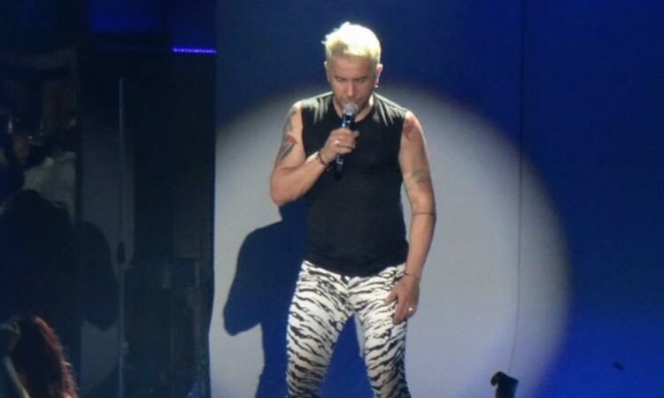 Greek singer Mazonakis