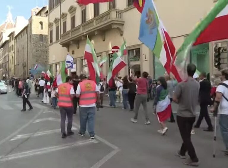 Iranian protesters march in Florence, call for halt to executions in Iran