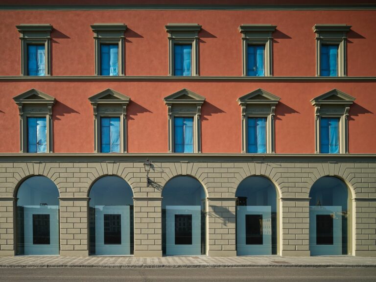 New art venue opens on Lungarno with 250 works from the Casamonti Collection